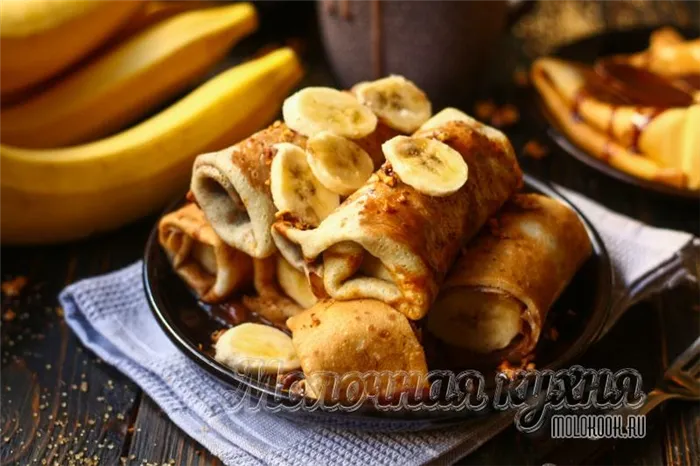 Воздушные блины с бананом и жидким шоколадом – самый вкусный рецепт завтрака