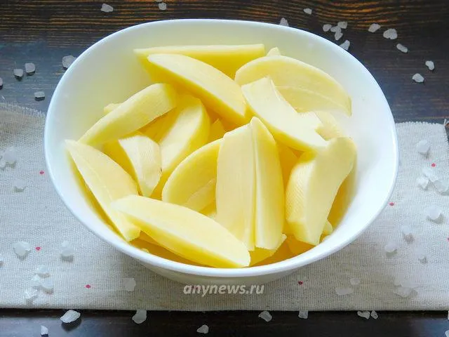 Картошка фри в аэрогриле - чистим картофель
