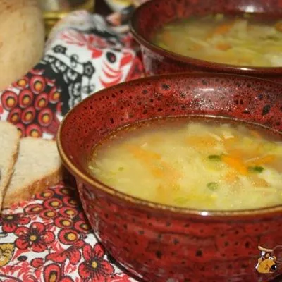 Мясной суп с домашней яичной лапшой