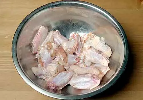 Курица по-корейски в соусе яннем