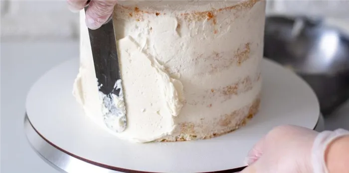 Сливочно-масляный крем для торта и эклеров - фото