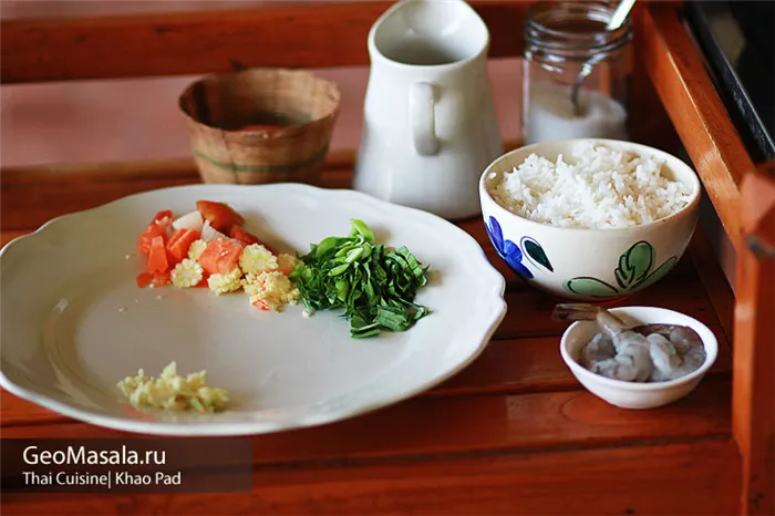 Рецепт жареного риса с курицей или креветками как в Тайланде