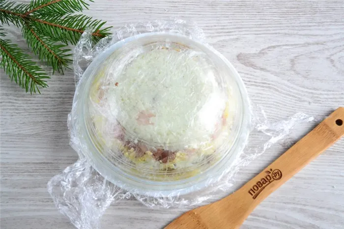 Как приготовить слоеный салат-перевертыш
