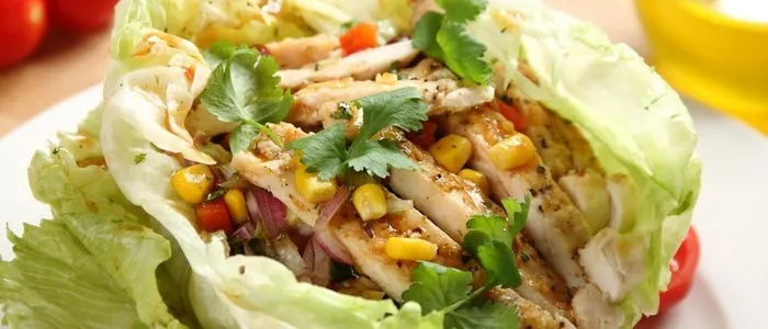 Мексиканский салат с курицей