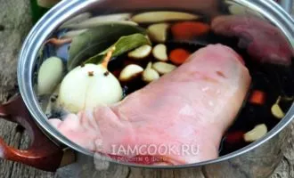 Как приготовить свиную рульку чтобы была мягкая и сочная рецепты