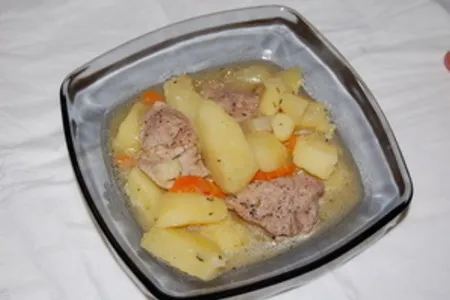 Фото к рецепту: Картофель с мясом по-домашнему или 