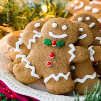 Рождественское печенье с имбирем и медом - рецепт с фото