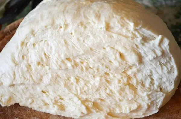 Дрожжевое тесто для пирожков на сухих дрожжах - рецепт