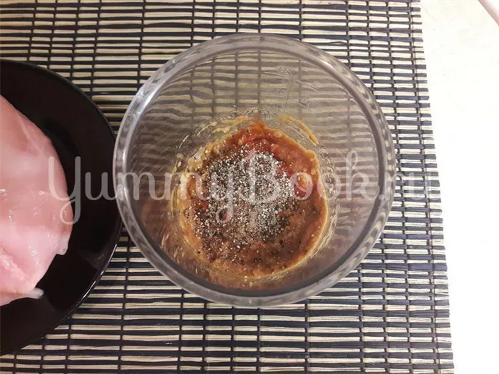 Куриная грудка в чесночно-томатном маринаде - шаг 2