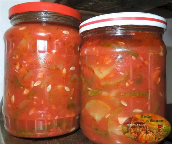 ogurcy-v-tomatnoj-zalivke-s-bolgarskim-percem