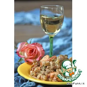 Рецепт: Семга с овощным гарниром в сливочно-грибном соусе