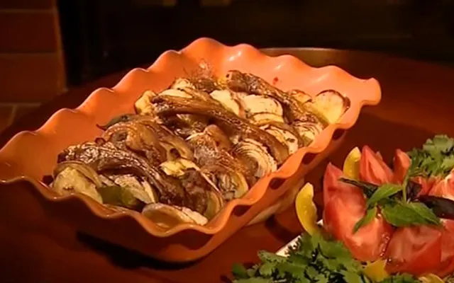 Жаркое из баранины с картофелем в дровяной печи