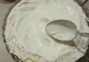 Блинный торт со сметанным кремом - фото шаг 3