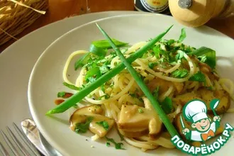Рецепт: Салат с белыми грибами и спагетти