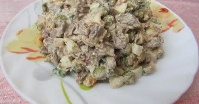 Нежный салат из куриной печени