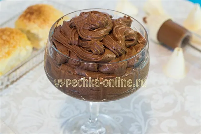 Шоколадный крем для бисквитного торта рецепт из сливок и какао