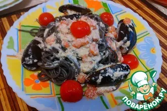 Рецепт: Паста Нери с морепродуктами в сливочном соусе
