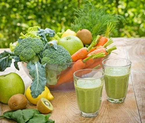 Смузи с овощами и фруктами