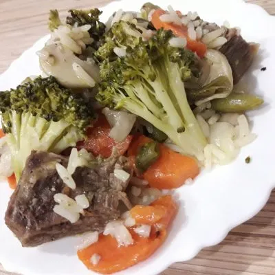 Рис с мясом и овощами - рецепт с фото