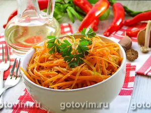 Салат из кабачков и моркови по-корейски