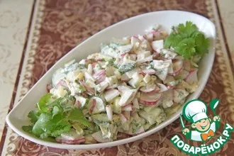 Рецепт: Салат из редиса, огурцов и сыра