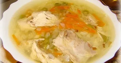 Вкусный суп с курицей, сельдереем и вермишелью