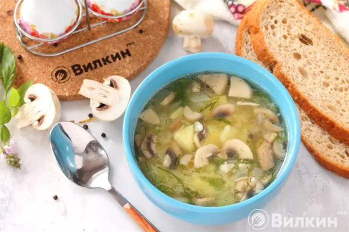 Суп с шампиньонами и картофелем