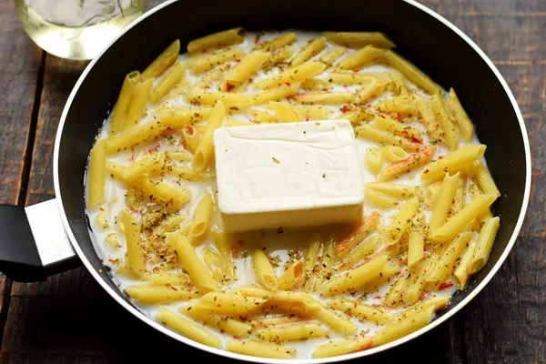 макароны с плавленым сыром на сковороде рецепт с фото