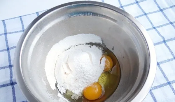 яйца взбить