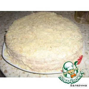 Рецепт: Слоеный торт со взбитыми сливками