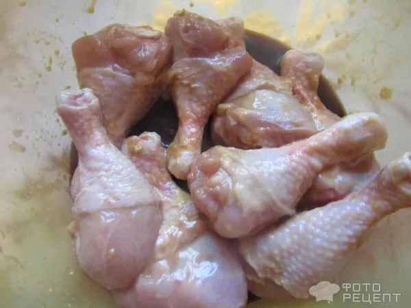 Румяные куриные ножки на решетке в духовке фото