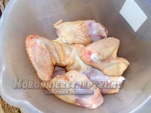 Подготовить крылья голени цыпленка