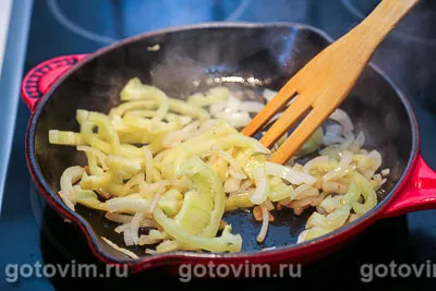 Макаронная запеканка с овощами, сыром и крабовыми палочками VIČI, Шаг 04