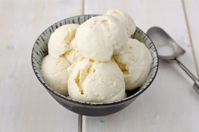Десерт из ряженки мороженое – картинка