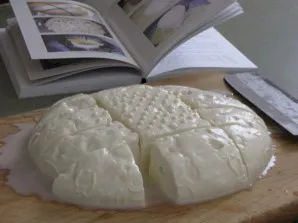 Твердый сыр в домашних условиях - фото шаг 5