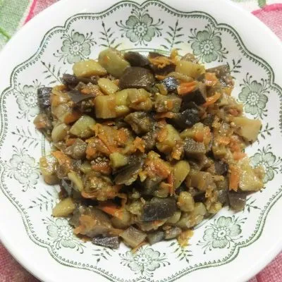 Картофельное рагу из кабачков и баклажанов с лесными грибами - рецепт с фото