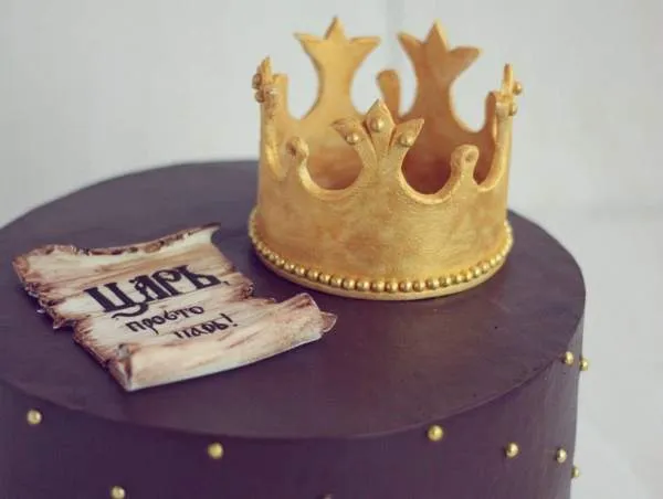 Корона для торта