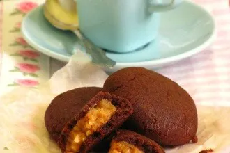Рецепт: Шоколадные подушечки с начинкой из арахисовой пасты