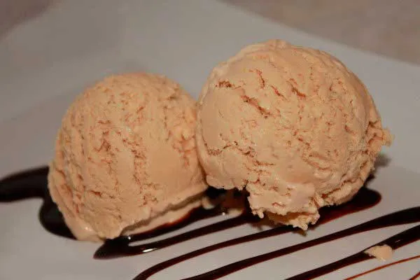Рецепт карамельного мороженого в мороженице