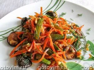 Закуска из сухих грибов шиитаке и корейской моркови в мультиварке