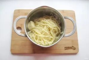 Спагетти с кетчупом - фото шаг 3