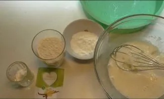 Печем бисквит в микроволновке: несколько простых рецептов