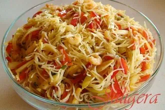 Рецепт: Азиатский салат из лапши с креветками