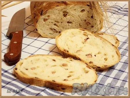 Хлеб с луком и ветчиной