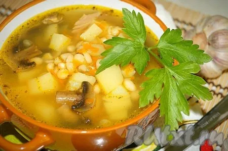 Постный суп с фасолью и грибами - фото шаг 1