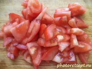 свежие помидоры ломтиками