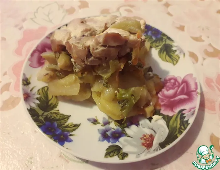 Рецепт: Картофель с капустой и курицей