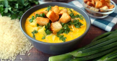 Сырный суп с курицей и картошкой, плавленым сыром и рисом