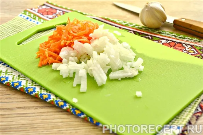 Фото рецепта - Щи из свежей капусты на говяжьем бульоне - шаг 4