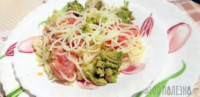 спагетти с овощной подливкой